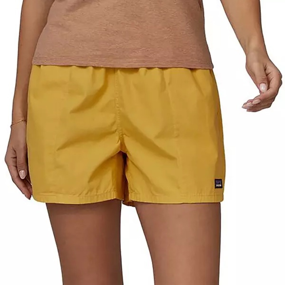 Patagonia Women’s Shorts Funhoggers 4" Inseam in Surfboard Yellow M / XL